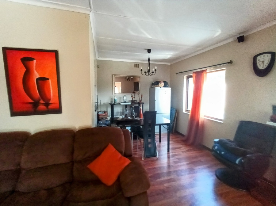 6 Bedroom Property for Sale in Gonubie North Eastern Cape